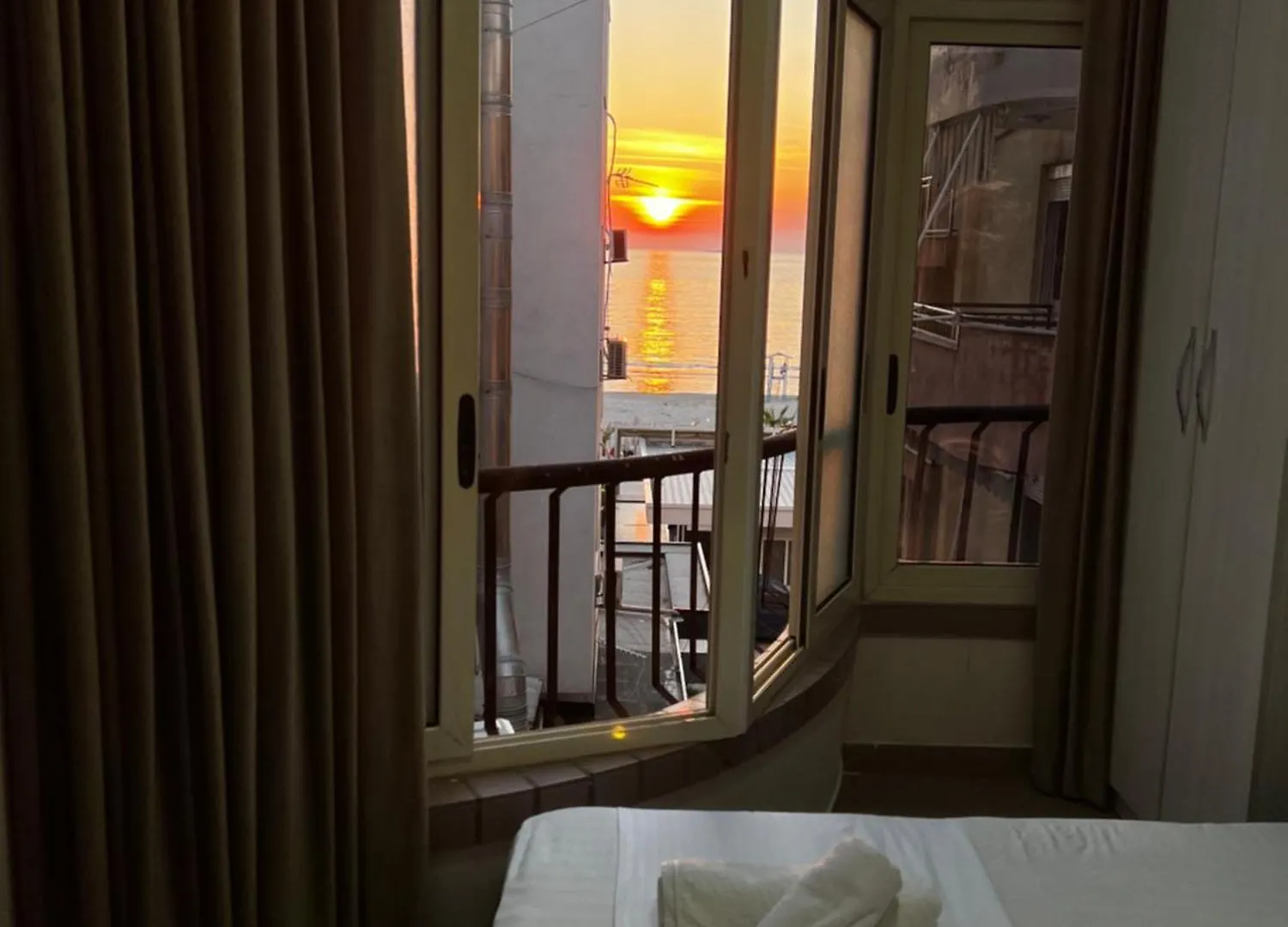 Sunset Apartments Durres